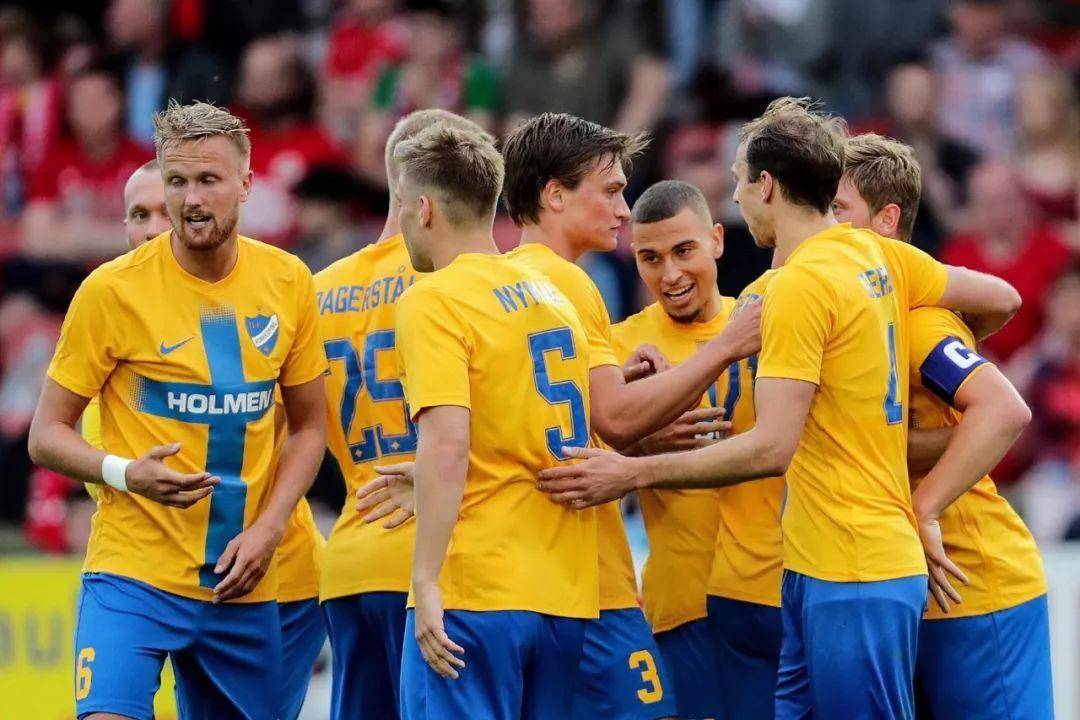 竞博电竞-皖南山猫队爆冷漠南雄鲨队,羽毛球锦标赛上演耐力碾压对手!快速转换撕裂防线(刘志远羽毛球俱乐部)