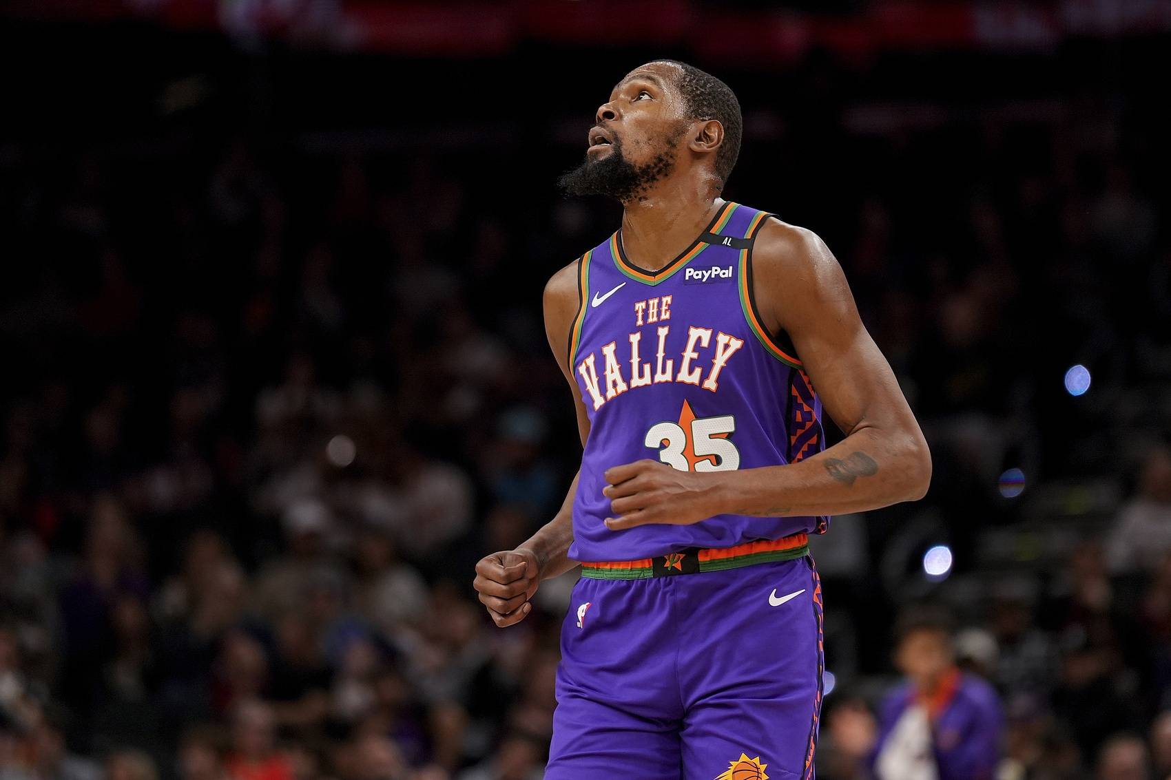 JBO电竞-杜兰特新星出色防守表现惊艳，FPX未来可期！的简单介绍