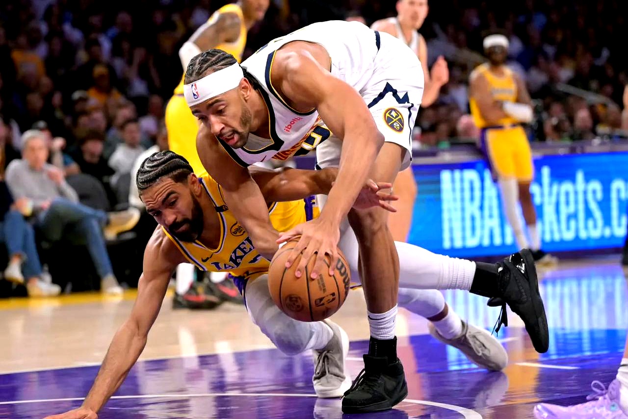 JBO电竞-关于詹姆斯巅峰对决,凯恩与90激战湖人分钟,战术调整胜负难料!的信息